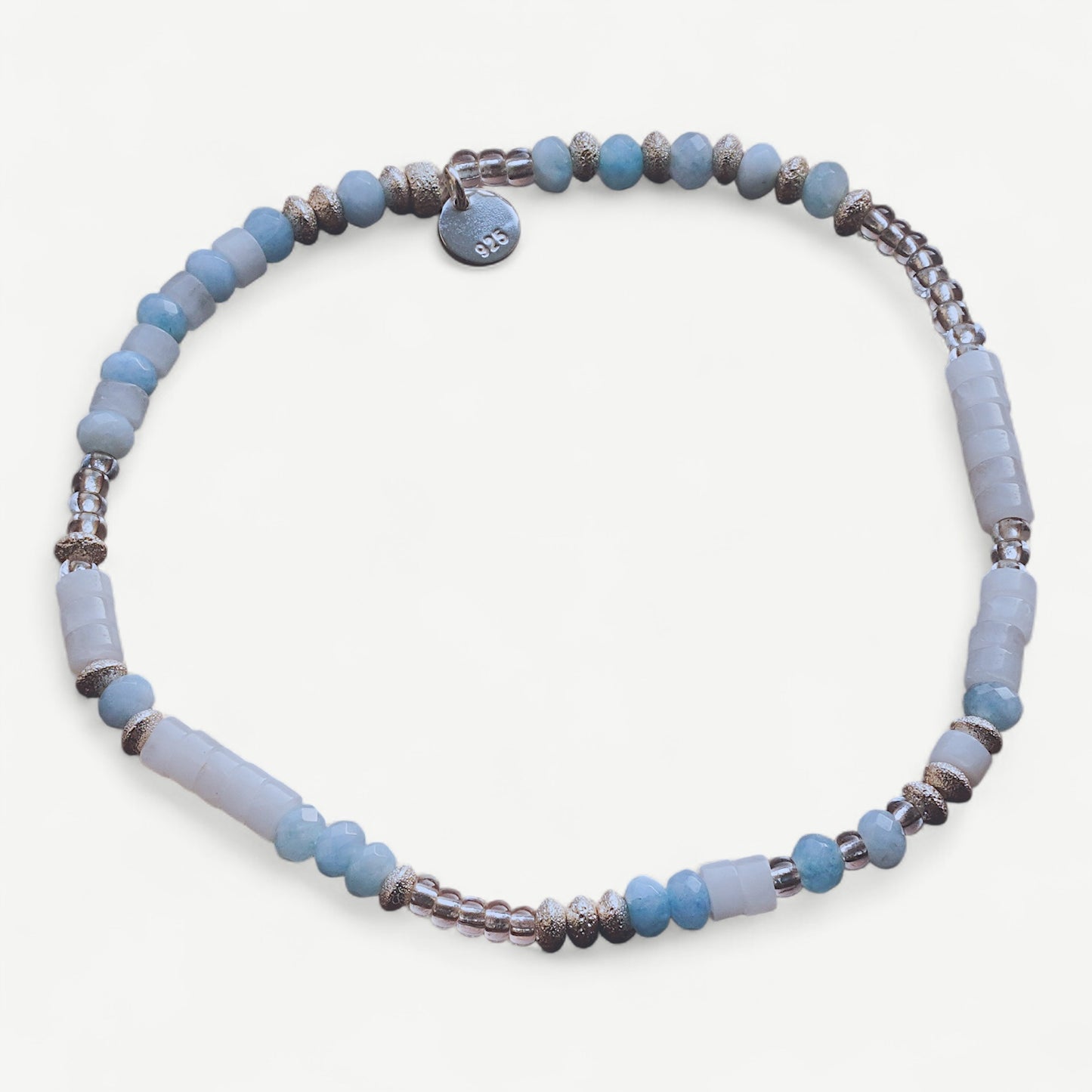 Armband mit weißem Quarz, Aquamarin Naturstein & Glasperlen – 925 Silber